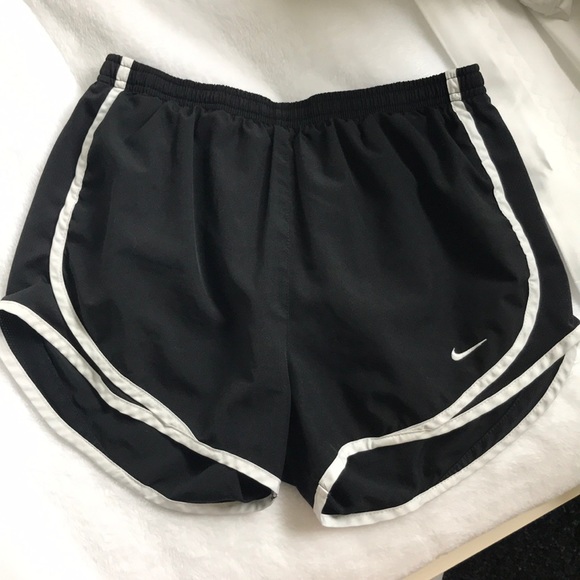 Nike Pants - NIKE dri fit shorts women’s S